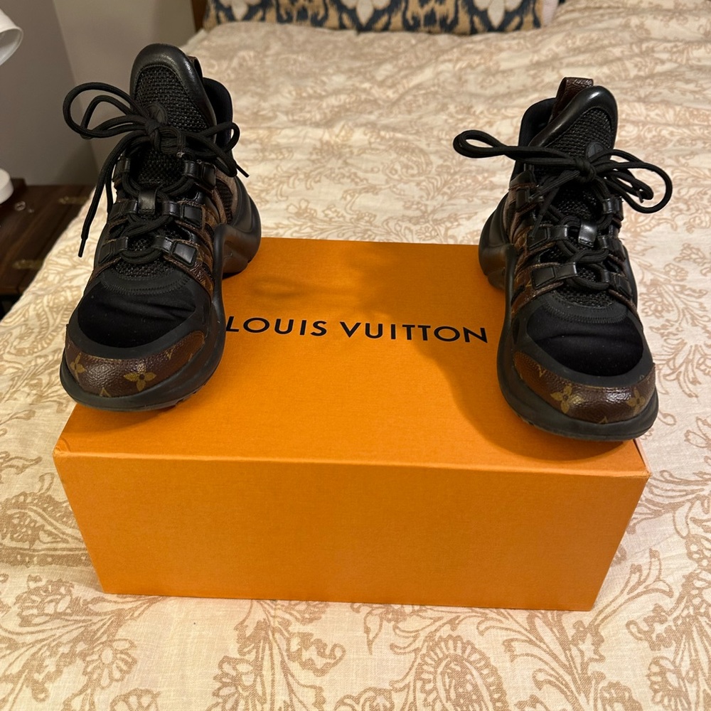 Louis Vuitton sneakers - Picture 3 of 5
